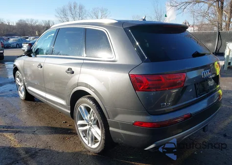 2018 Audi Q7 3.0T Premium из США, поврежденный, VIN WA1VAAF73JD054944